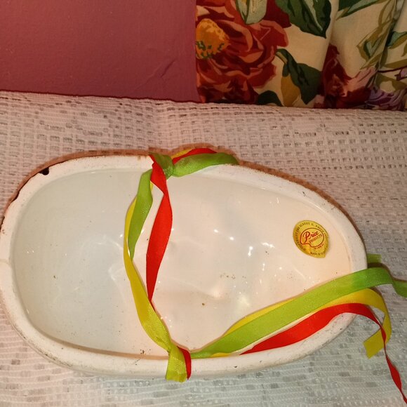 BEAUTIFUL COLORFUL WALL DECOR CERAMIC FACE OF A TEAR DROP AND CROSSMADE IN TAWAN - Picture 5 of 7